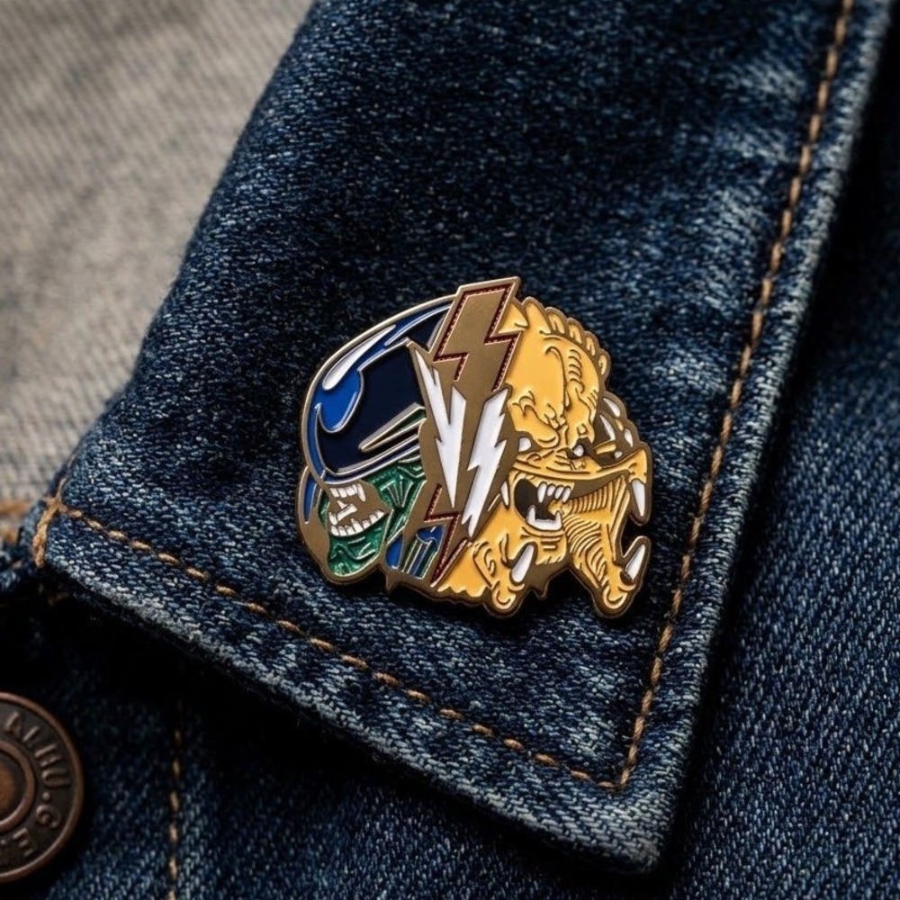 Loot Crate Alien vs Predator Enamel Pin March 2016 Versus LootPins AVP Sci-Fi